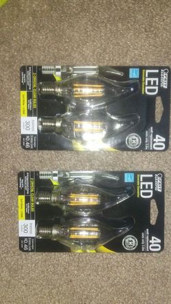 Two Luminance 40 watt crystal clear LED light bulbs
