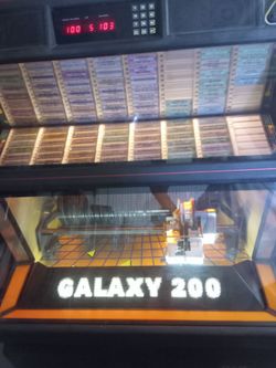 Jukebox refurbished like new 800 Obo