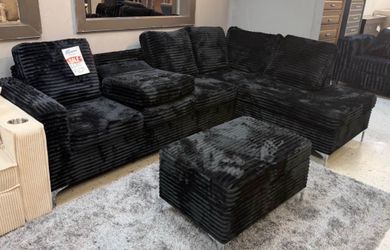NEW SECTIONAL SOFA WITH OTTOMAN AND FREE DELIVERY PAY ON ARRIVAL