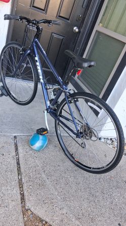 Trek FX 7.0 Aluminum Hybrid Bike 