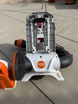 STIHL BGA 300 192 mph Battery Backpack Leaf Blower
