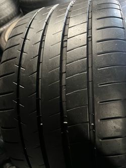 Tengo esta llanta 265/30ZR19 93Y MICHELIN PILOT SUPER SPORT