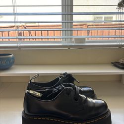 Dr Martens Holly Platform shoes