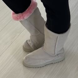 Suede with Fur Lined Boots Size 8 - Like New