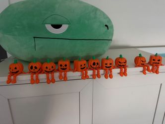 oranges halloween pumpkins