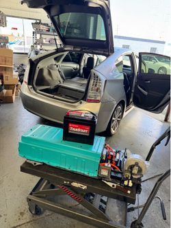 hybrid battery new cells Original - 100 % capacity .