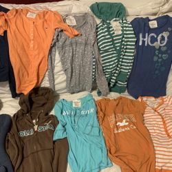 Girls Hollister clothes Sm/med Sizes  