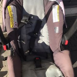 Gracio Car Seat With Base