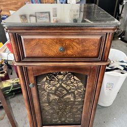 Wine Cabinet 