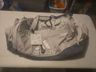 DEFENDER IV MEDIUM DUFFEL BAG