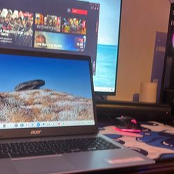Chromebook Acer 315,intel And It Comes With A Case, Mouse And Charger 