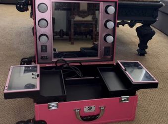 Vanity Case with Lights & Mirror Pink Beauty Station