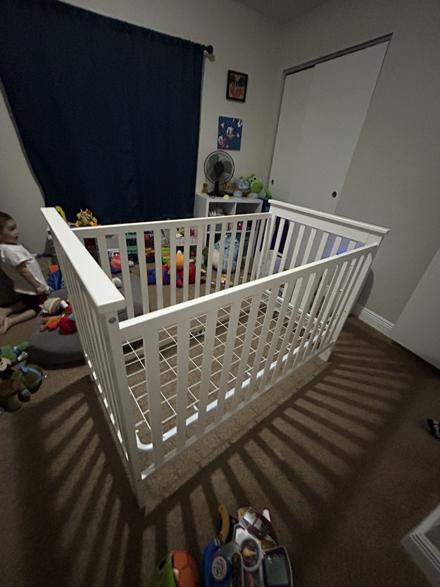 Crib -white
