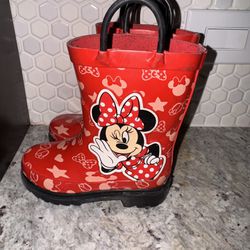 Minnie Mouse Rain Boots (toddler)