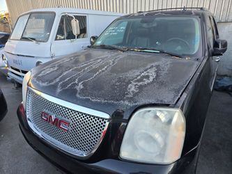 07 gmc denali parting out