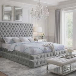 GLAM GRAY SILVER VELVET STEP-UP QUEEN KING SIZE BED FRAME - CAMA ESCALONES 