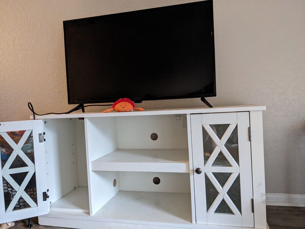 TV Stand with Farm Style Doors 