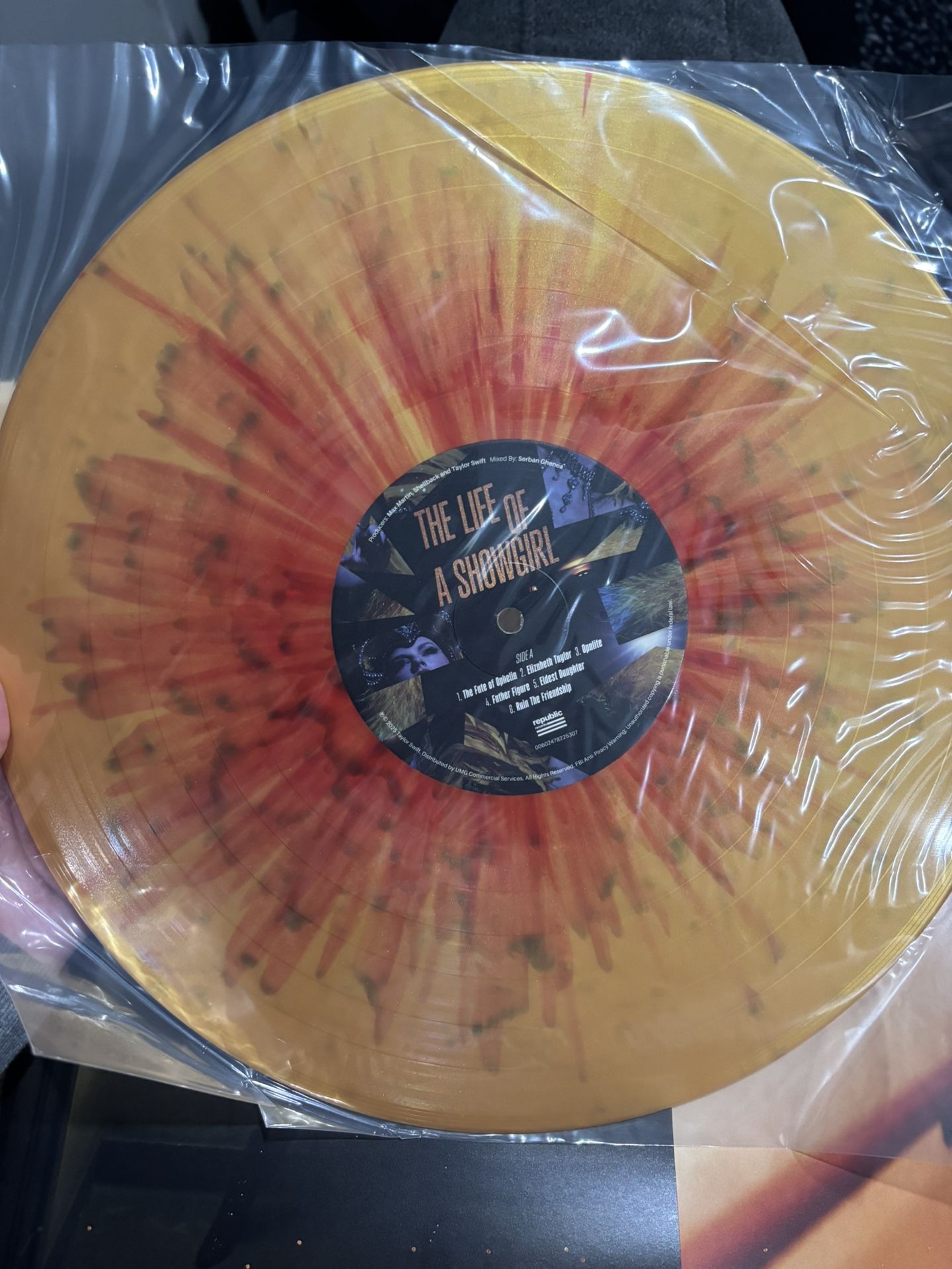 THE LIFE OF A SHOWGIRL: BABY, THAT'S SHOW BUSINESS EDITION (LOVELY BOUQUET GOLDEN VINYL)