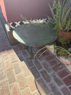 Outdoor round table