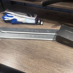 Model 3 still illuminates plus projection lights