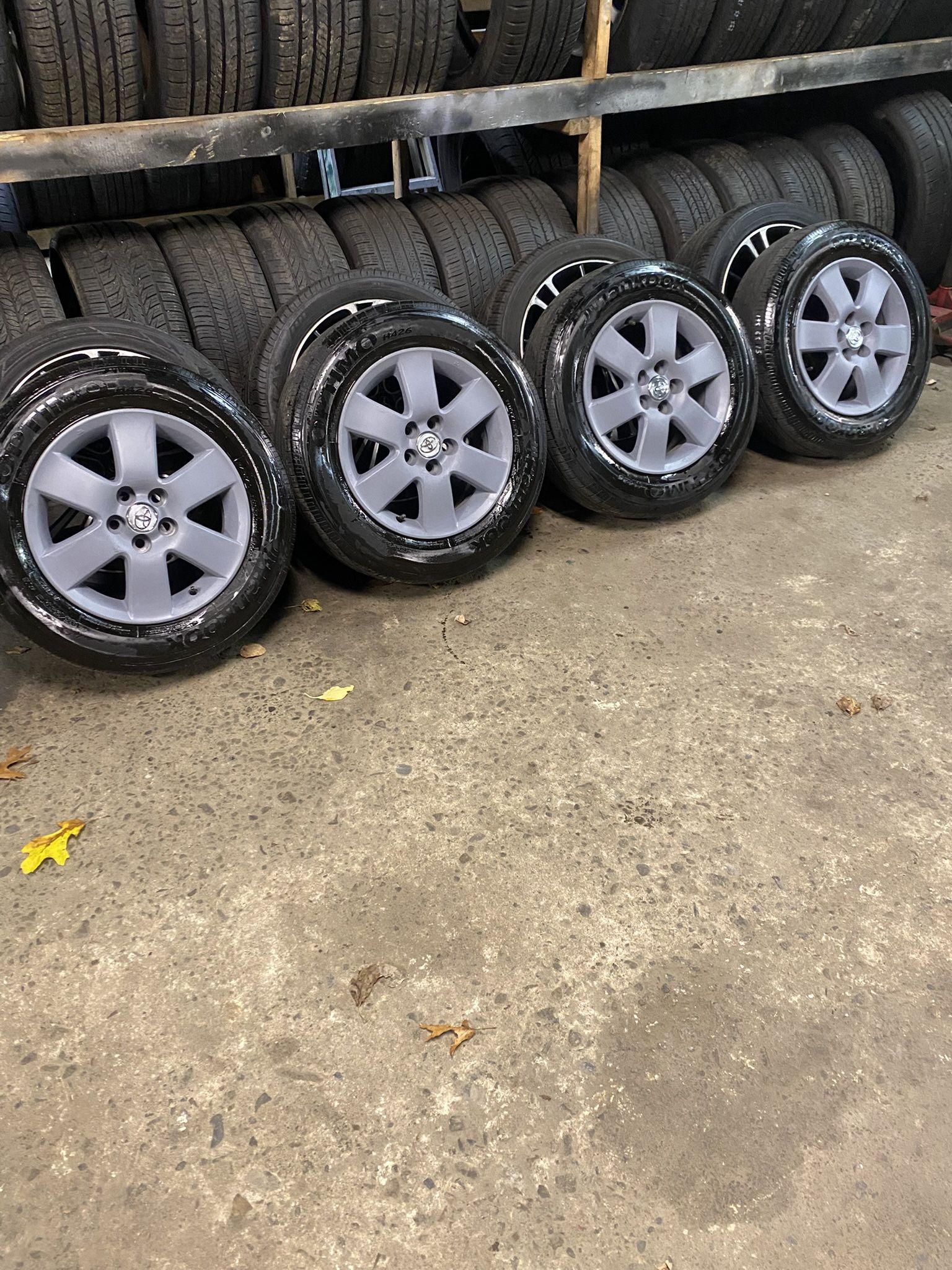 15” Toyota Corolla Rims And Tires 