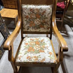 Beautiful Vintage Rocking Chair 