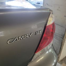 2005 TOYOTA CAMRY XLE