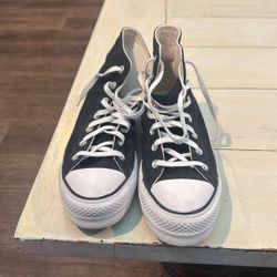 BRAND NEW Blank Platfrom/ High Top Converse