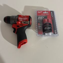 Milwaukee FUEL M12 Hammer Drill & CP2.5 Battery