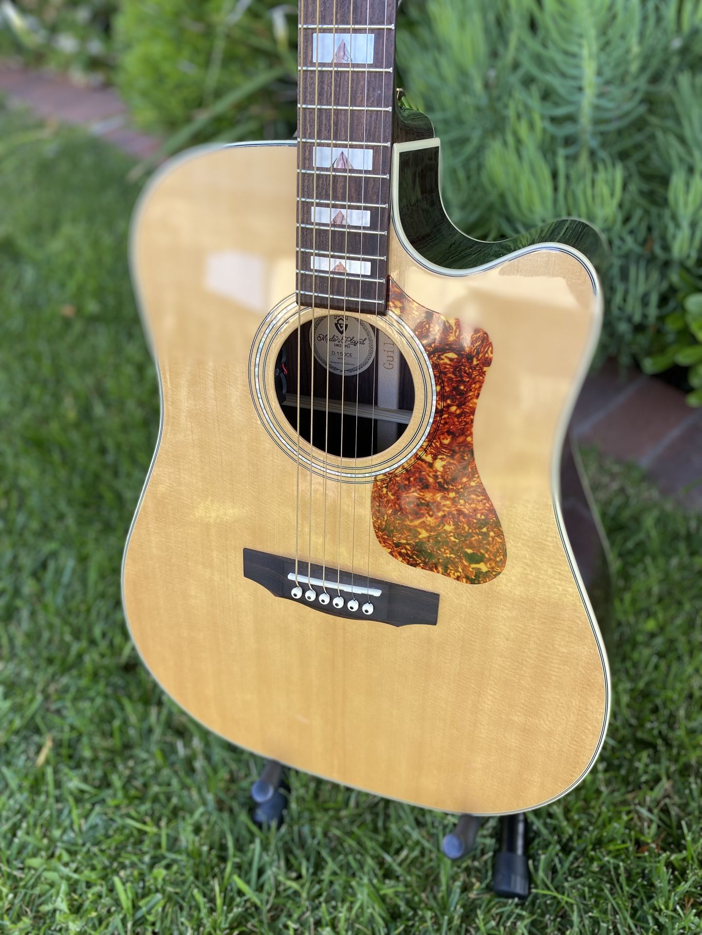 New GUILD Super Premium Drednaught Acoustic Electric Guitar W/ Custom Upgrades