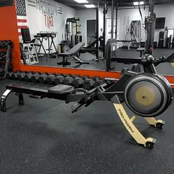 EXERCISE ROW MACHINE *LIKE NEW*