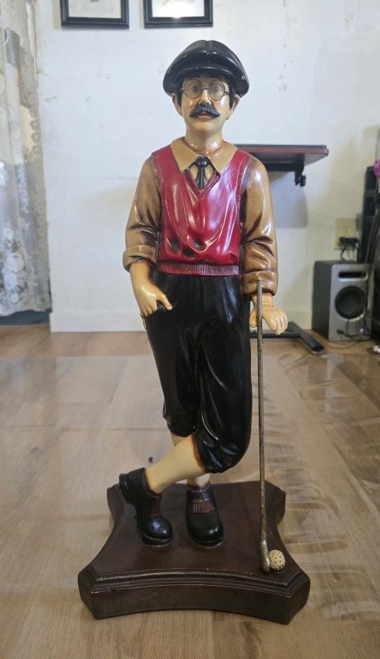 Golfer Statue