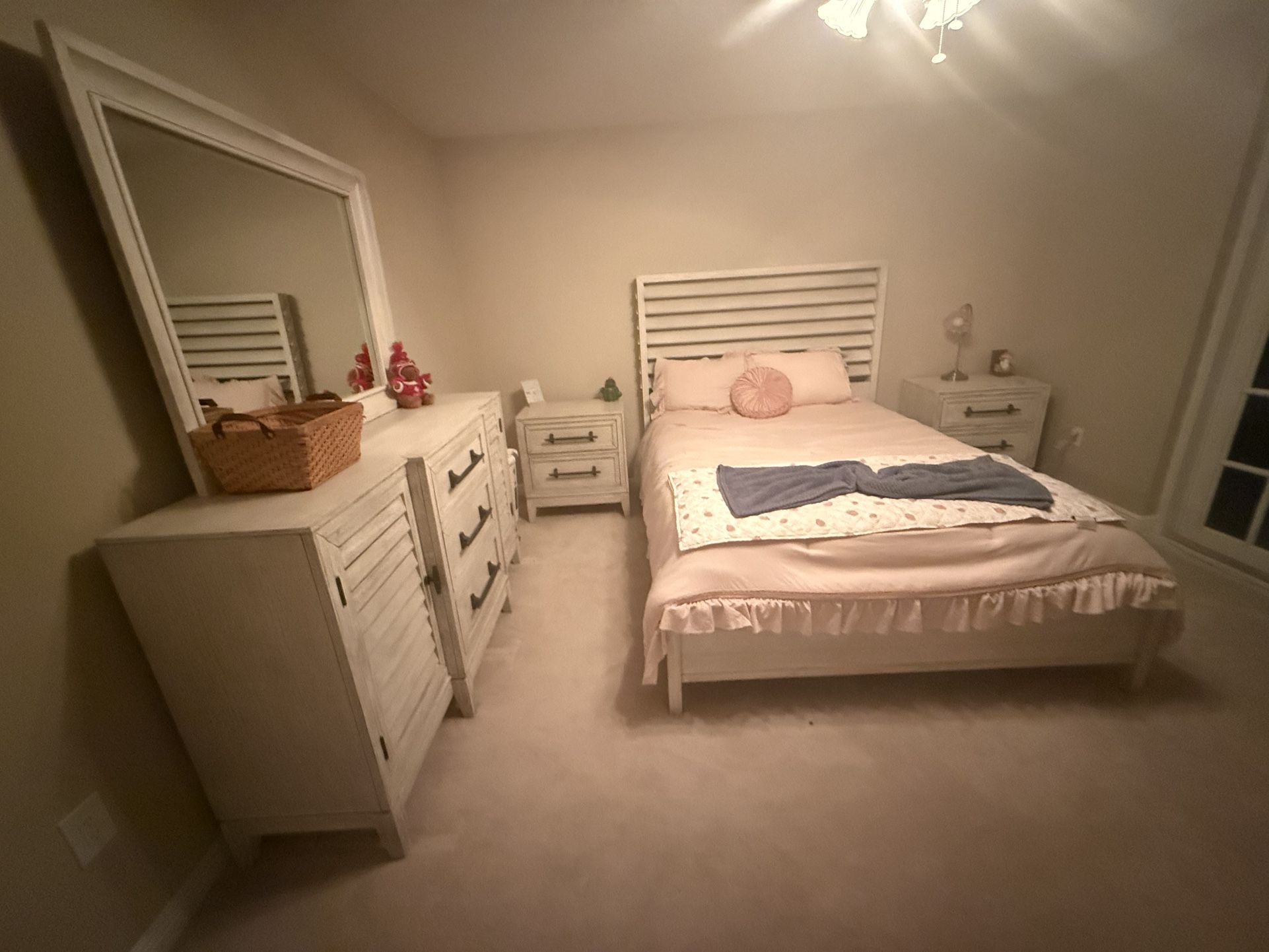 Bedroom Set For Sale