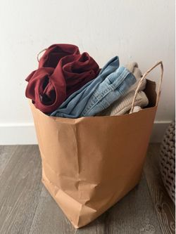 Bag of women’s clothing medium/large