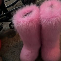 Fuzzy Boots Pink Size 8.5 In Women