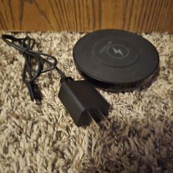 Wireless Charger/Alarm Clock 