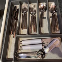 Silverware Set (Stainless Steel 20 piece Full Set)