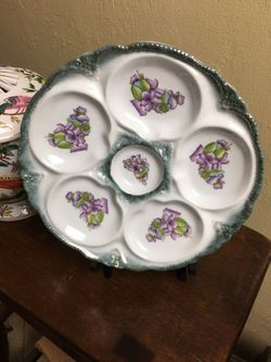 VTG Limoges Purple & White Violet Oyster Plate