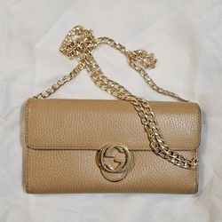 Authentic GUCCI Interlocking GG Beige Leather Bifold Wallet