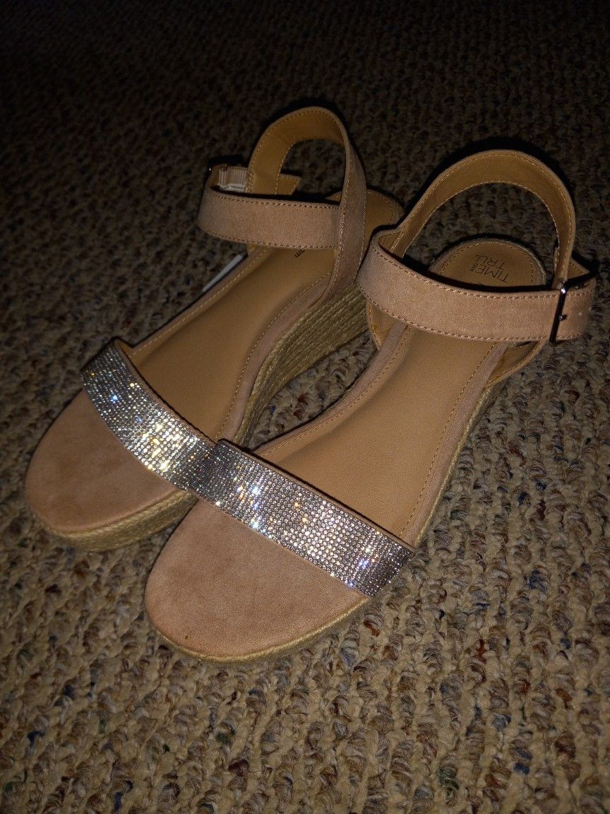 New Sandals Size 9