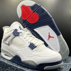 Jordan 4 Midnight Navy 