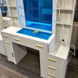 White Makeup Vanity Desk