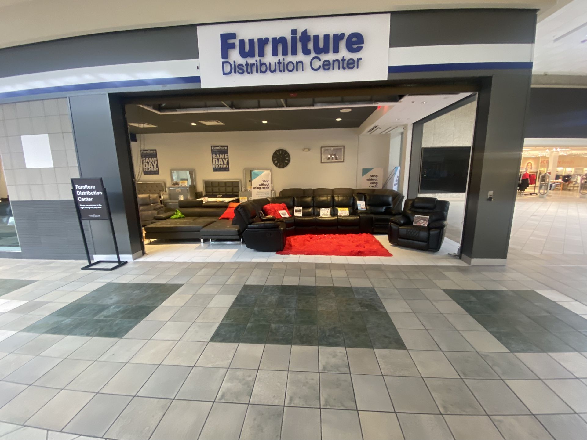 🇺🇸🇺🇸LABOR DAY SALE EXPANDED: PINELLAS MAIN LOCATION! Brand new furniture at wholesale prices. Low prices in Florida. Furniture Distribution Cent
