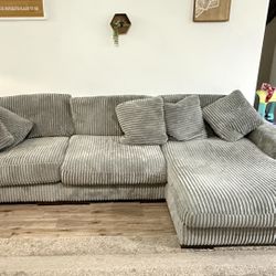 Ashley Furniture Lindyn Fog sectional