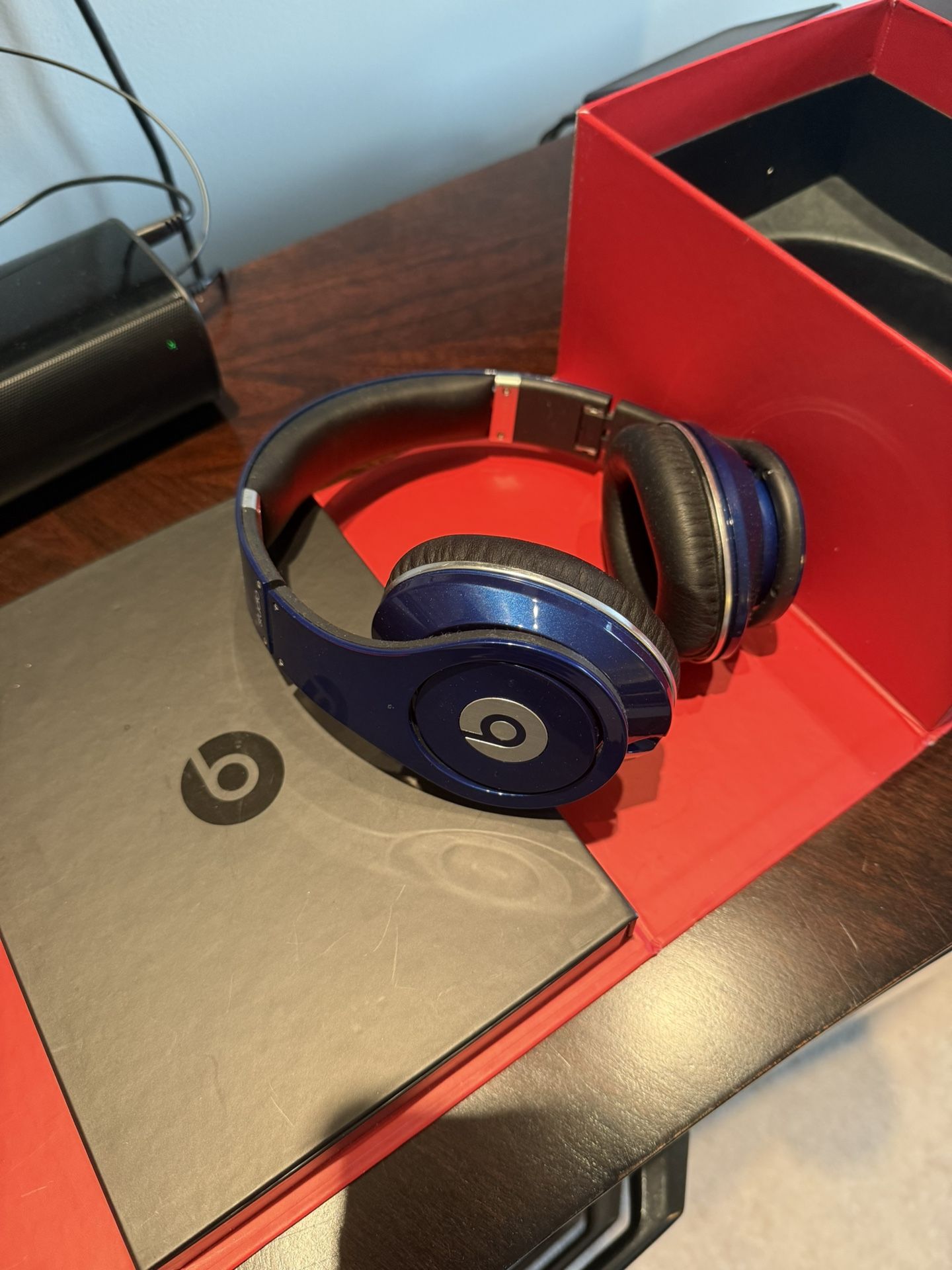 Beats by Dr. Dre Beats Studio - High-Definition Isolation Headphones (Blue)