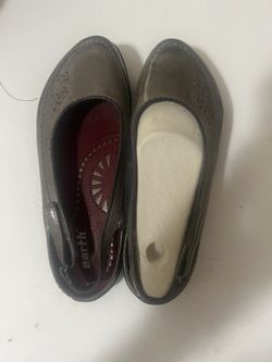 New Earth Brown Shoes, Size 6.5, Beautiful!