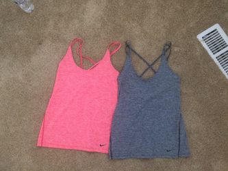Women’s Nike tops size S