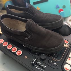 Boys Black Vans Size One And A Half