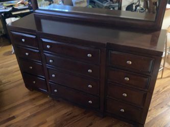Dresser with Mirror and two night stand tables with lamp