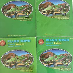 Piano Town Level 2 Complete Book Set